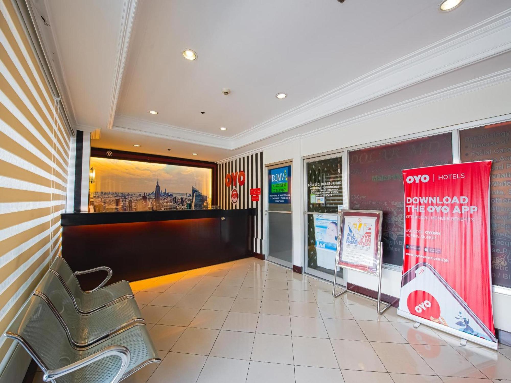 Oyo 115 Northridge Mansions Hotel Кесон Сити Екстериор снимка